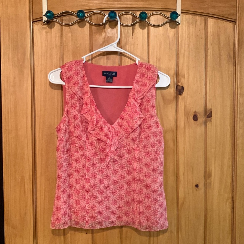 ANN TAYLOR SILK SLEEVELESS SHIRT Sz S